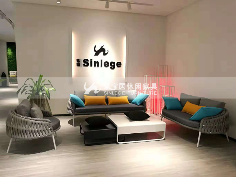 ܰ����ˇչ�������e�^